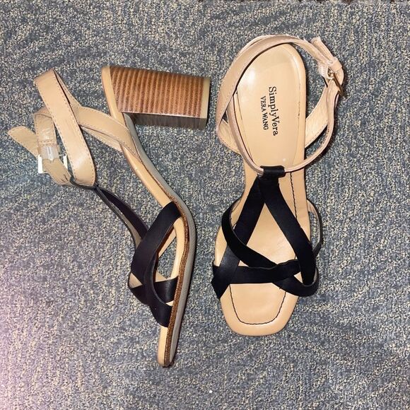 Vera Wang Block Heel - Galore Black 🖤 - Picture 6 of 6